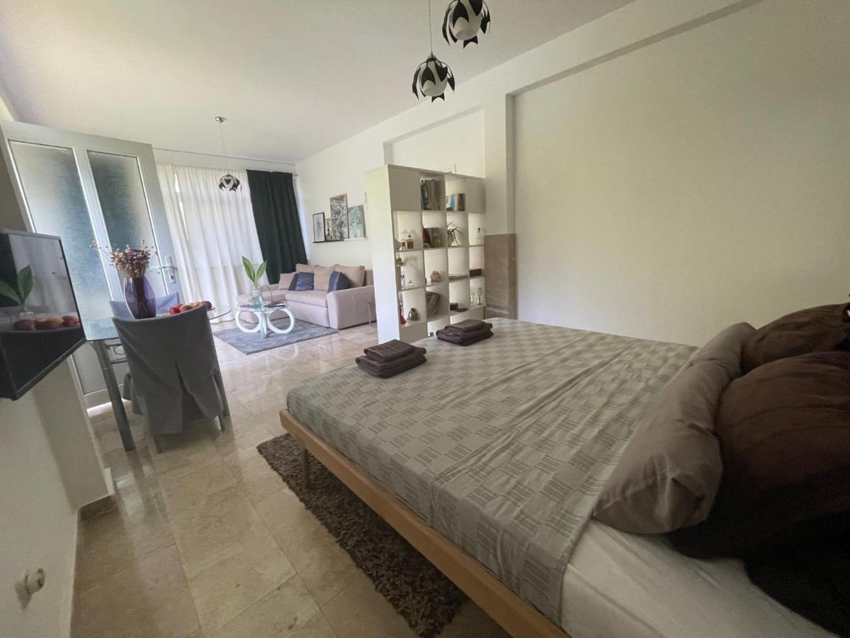 Villa Tamara With Garden And River View - Free Private Parking - Garage โมสตาร์ ภายนอก รูปภาพ