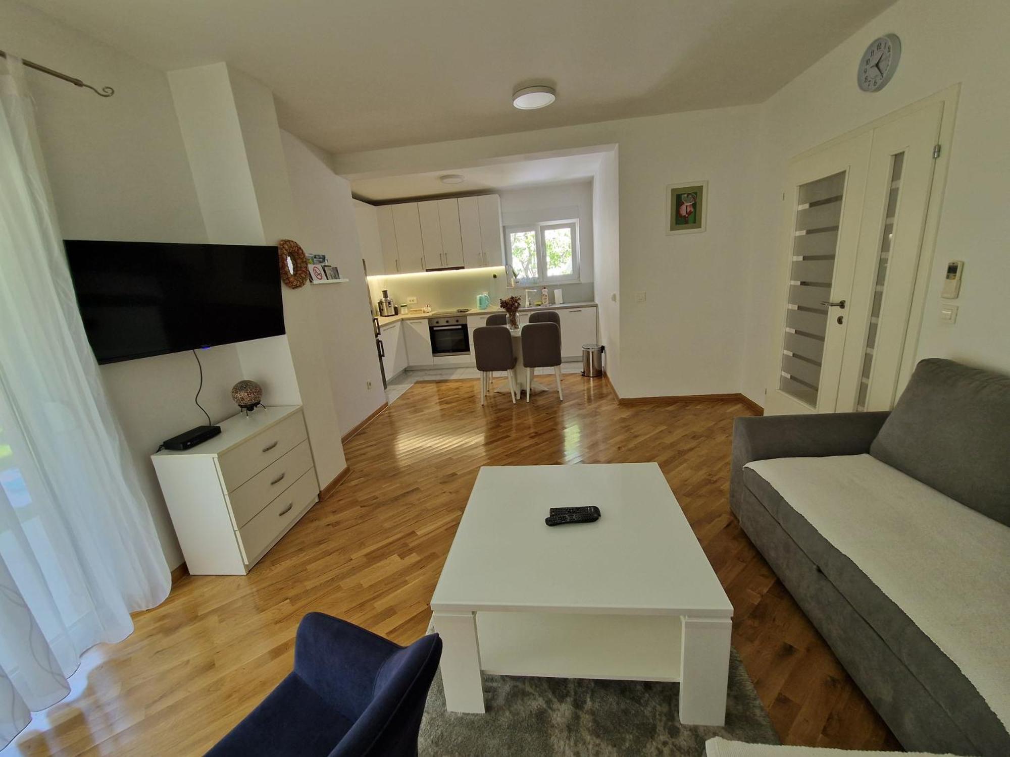 Villa Tamara With Garden And River View - Free Private Parking - Garage โมสตาร์ ภายนอก รูปภาพ