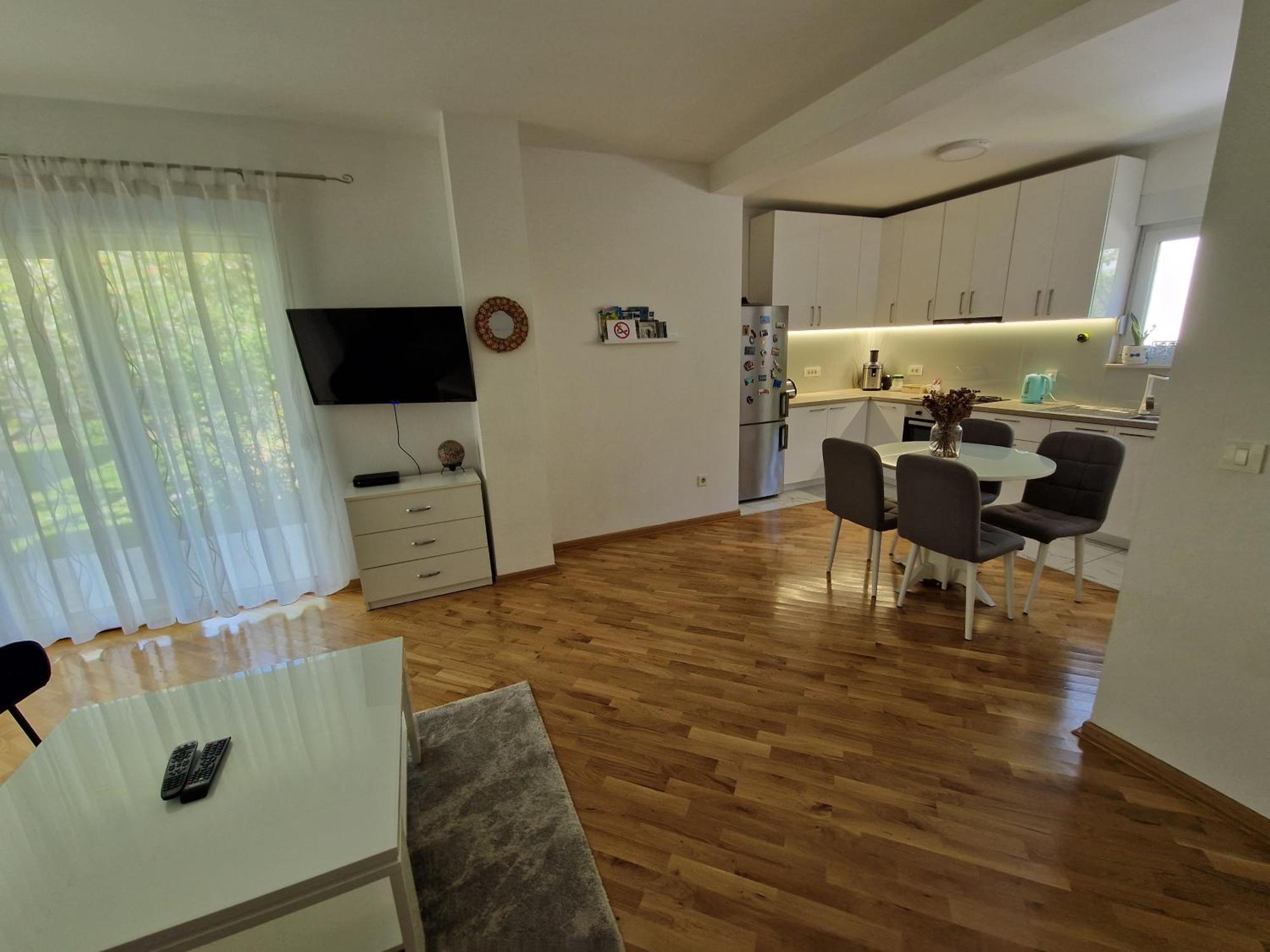 Villa Tamara With Garden And River View - Free Private Parking - Garage โมสตาร์ ภายนอก รูปภาพ